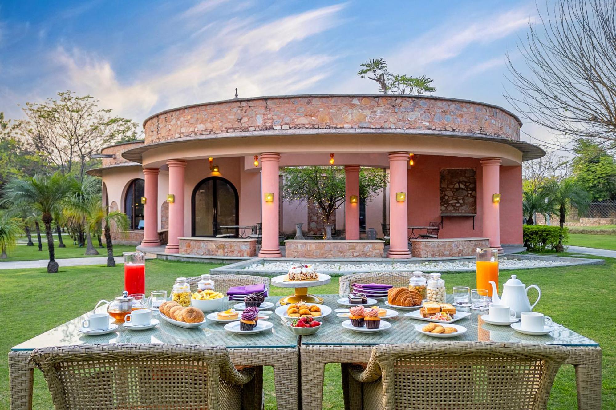Tree Of Life Resort & Spa Jaipur Buitenkant foto